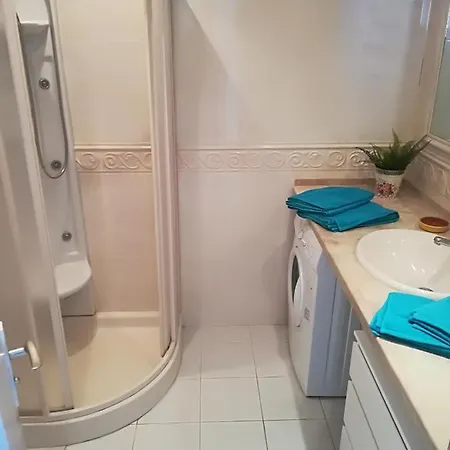 Luxusappartement Mit Zwei Terrassen 